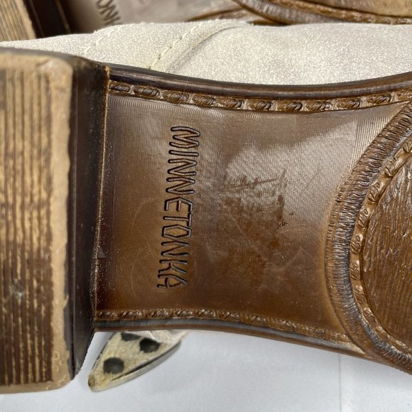 Minnetonka Gray Mules with Brown Heel - Picture 9 of 10